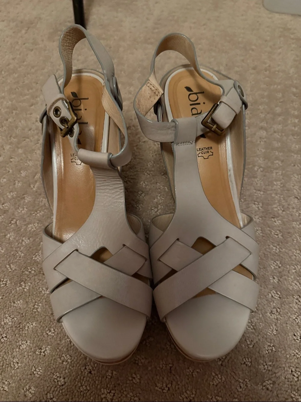 BIALA LEATHER BUCKLE WOMENS SHOES SANDALS WEDGE HEEL Gray Taupe 39 Leather